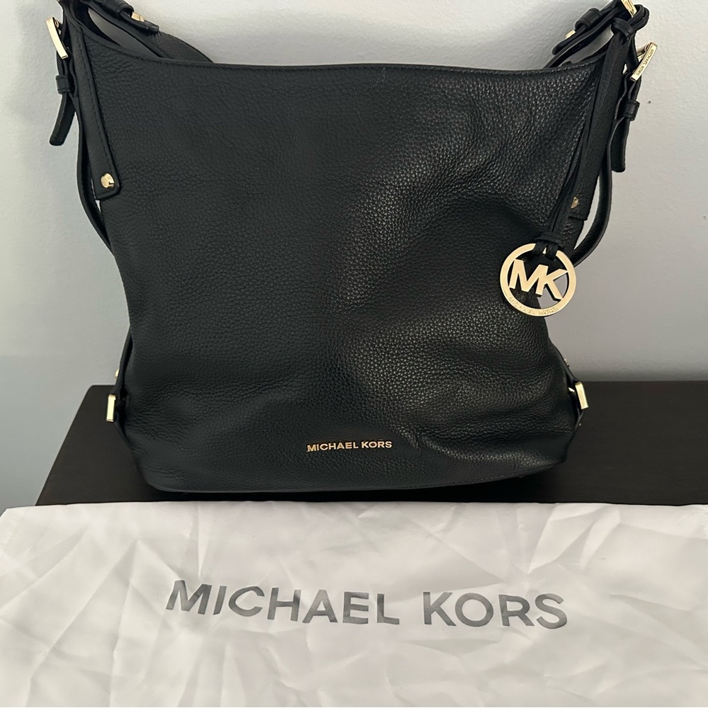 Michael kors shoulder bag